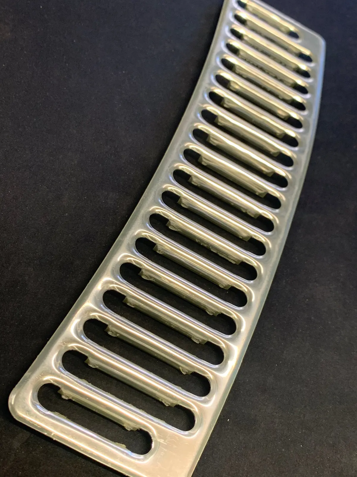 Front Hood Grill Trim, 1500/1302 1