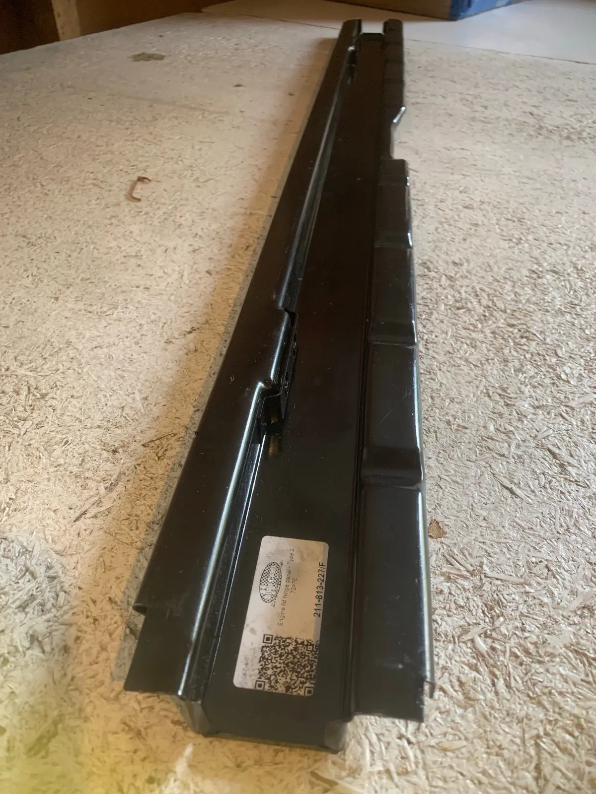 Engine Lid Hinge Panel, Kombi 1972-76 1