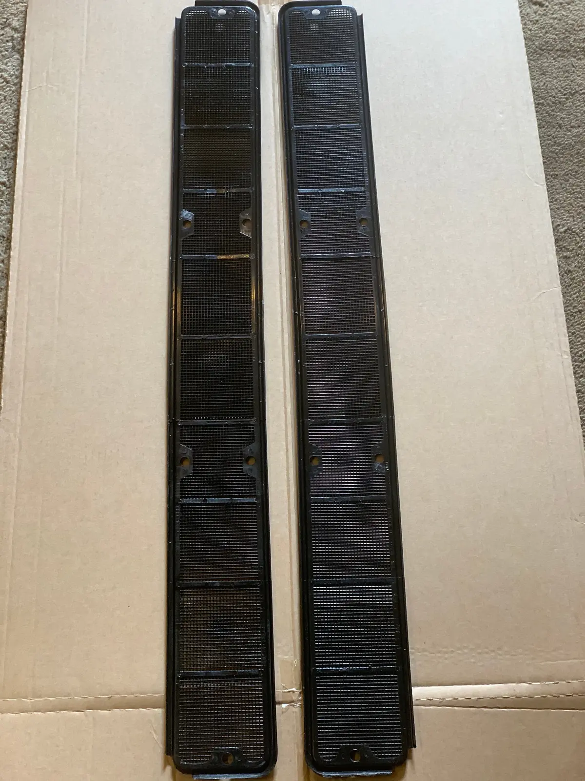 Front Grille Mesh, Kombi 1973-79 1