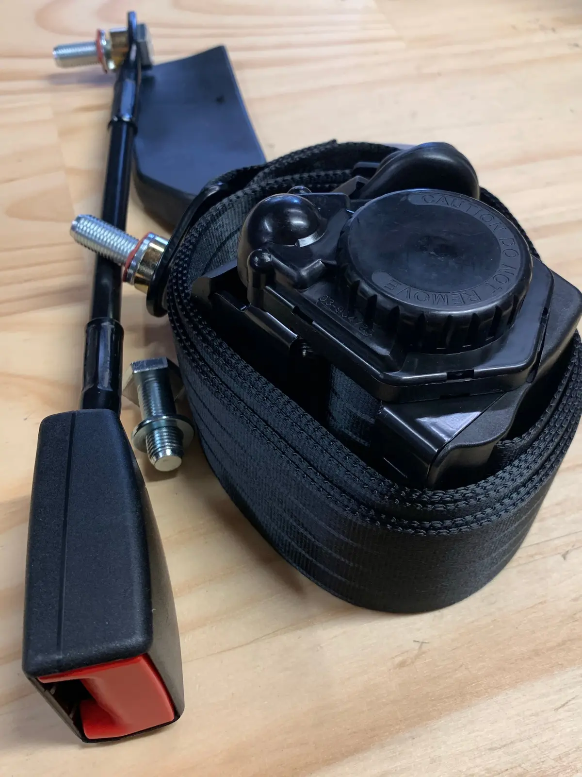 Seat Belt (Retractable Or Static] Meets Ltsa Requirements 1