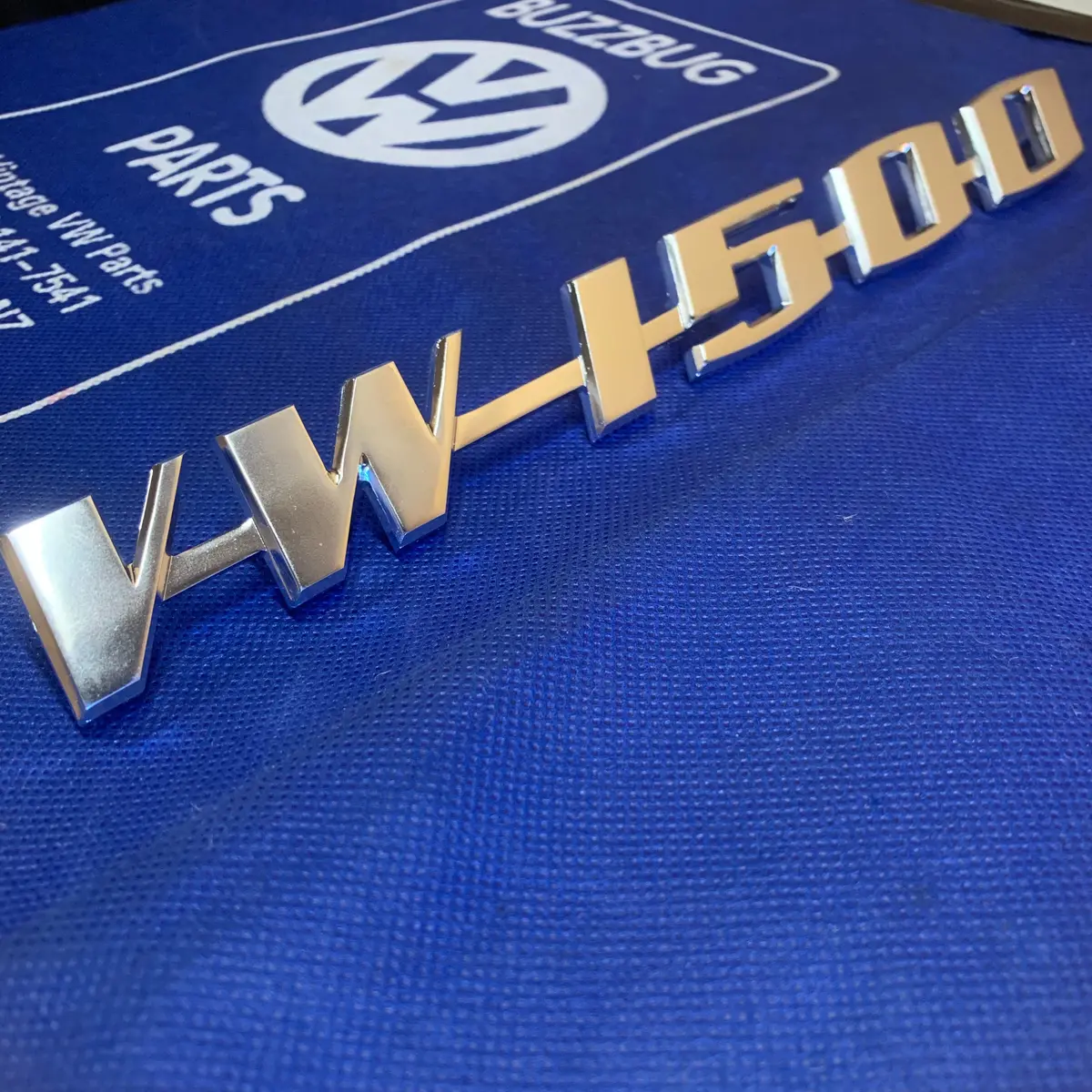 Badge `Vw 1500' ,Beetle 1