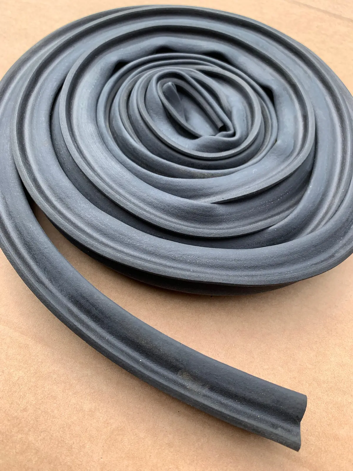 Hatch Seal Rear - T3 Notch Back 1960 To 1974 1