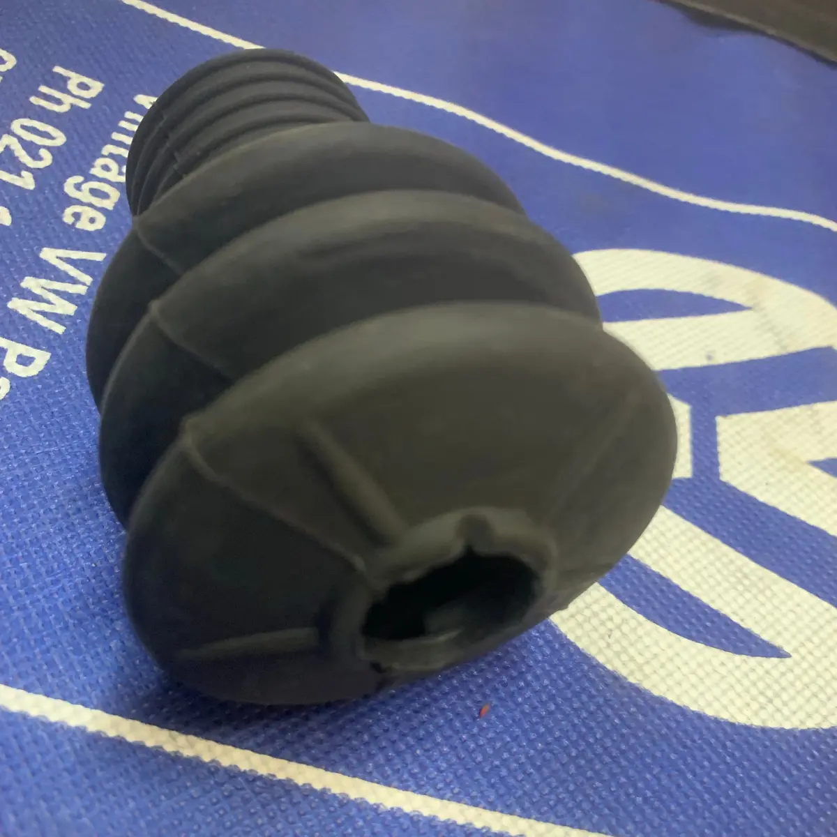 Gearbox Nose Cone To Shift Rod Seal, Kombi 1