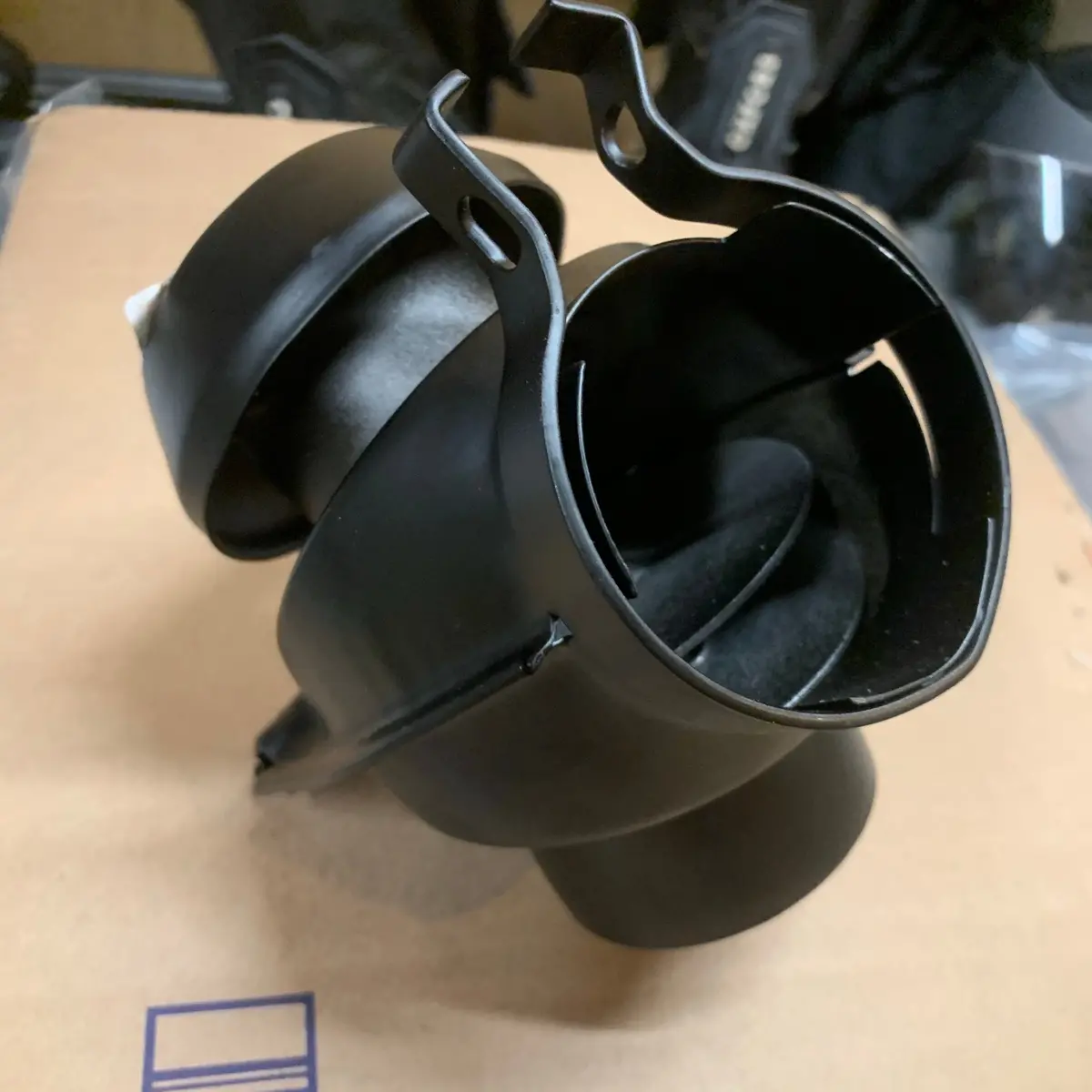 Heat Control Box, 1700-2000 Engines 1
