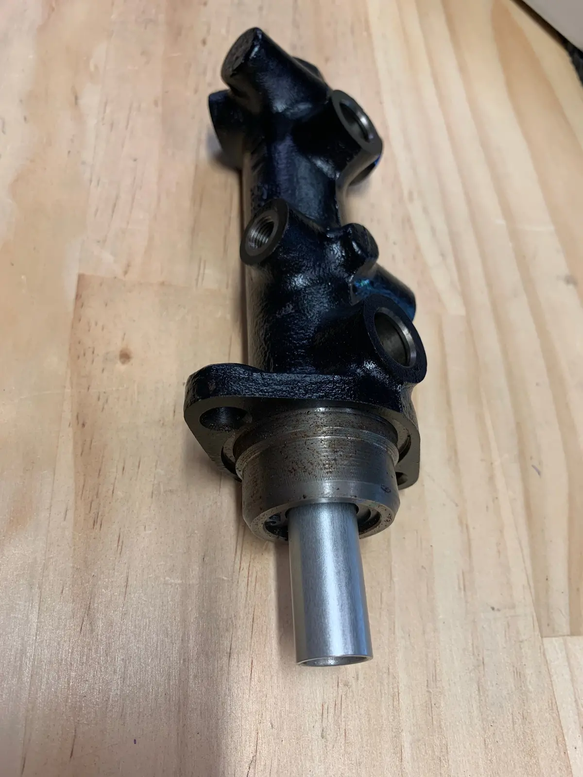 Brake Master Cylinder With Servo - Kombi 1967 To 1979 2