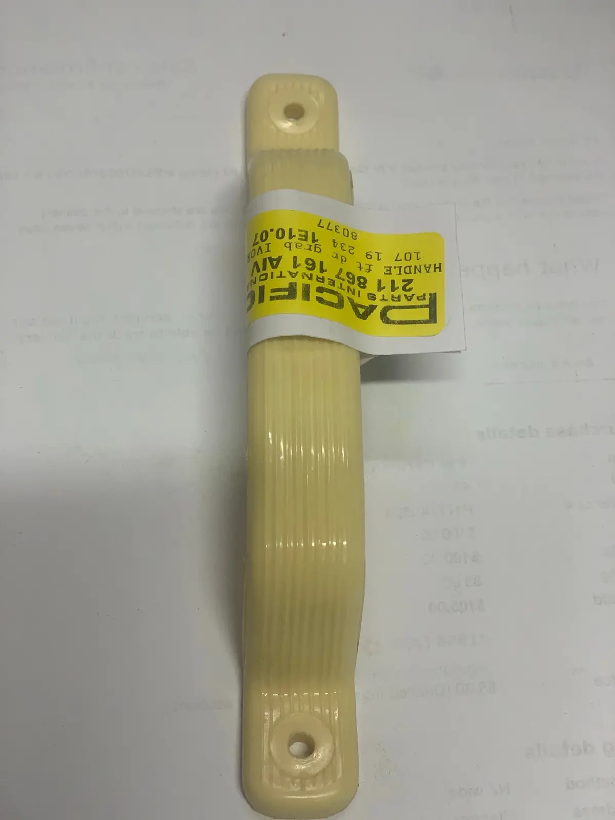 Grab Handle Ivory/Yellow 1