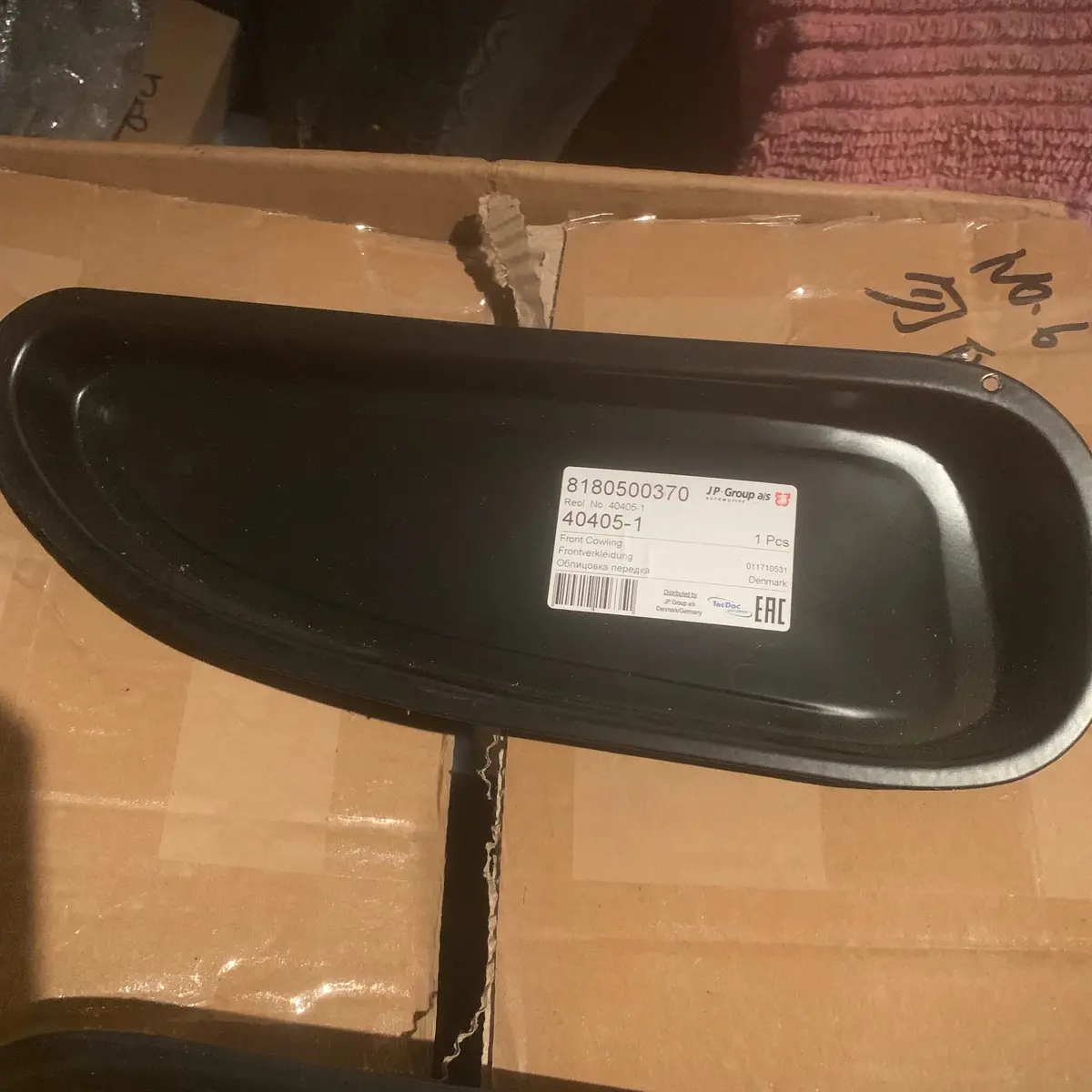 Nose Panel "Nostril Bucket" Set Left Side 2Pc, Ghia 1