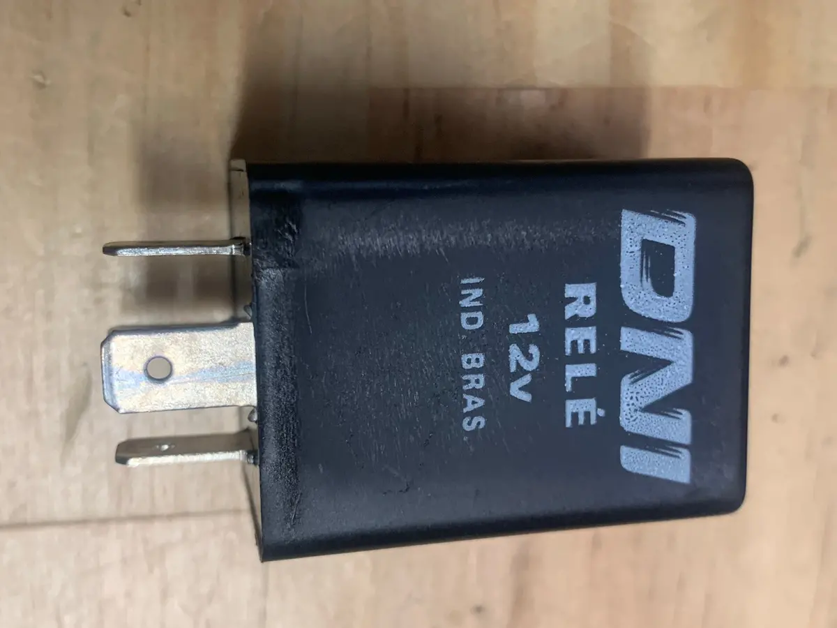 Indicator Relay 4 Terminal 12 Volt 4 X 21W 1