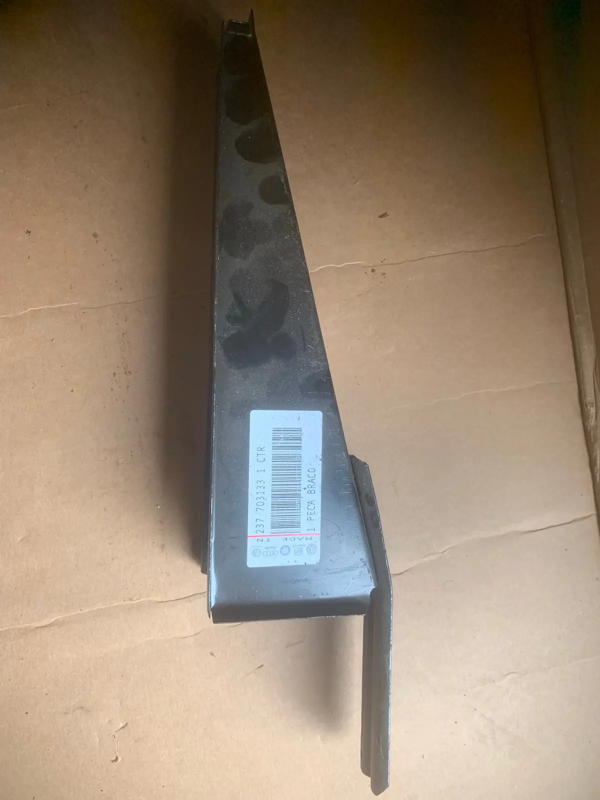 Rear Outrigger Behind Jacking Point, Kombi 1968-79 1