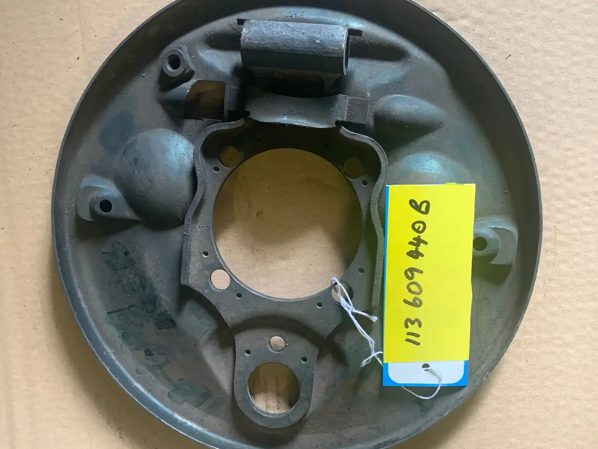 *Nos Rear Right Backing Plate, Beetle 1958-64 1