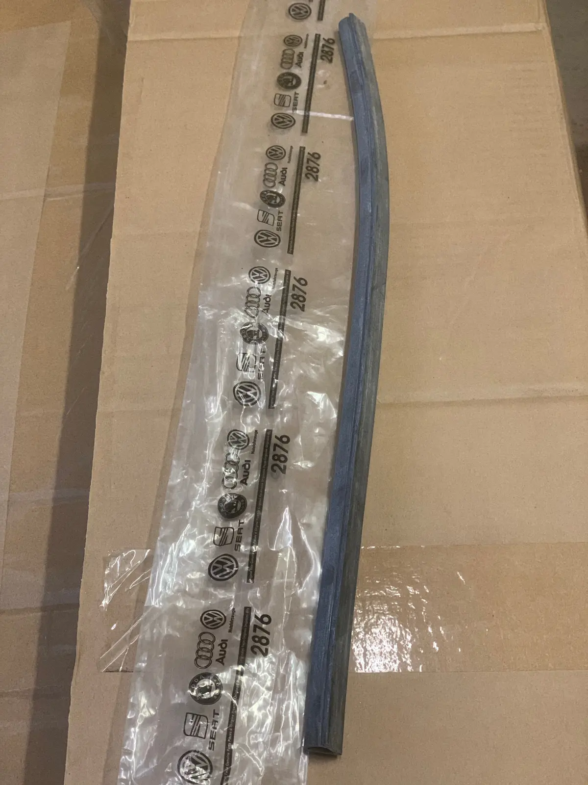 Opening Quarter Light Upright Seal, Kombi/Beetle 1