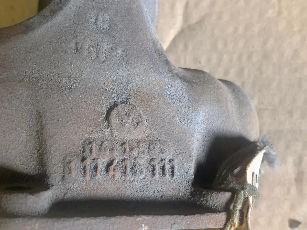 *Nos Steering Box Housing, Beetle1949-68 1