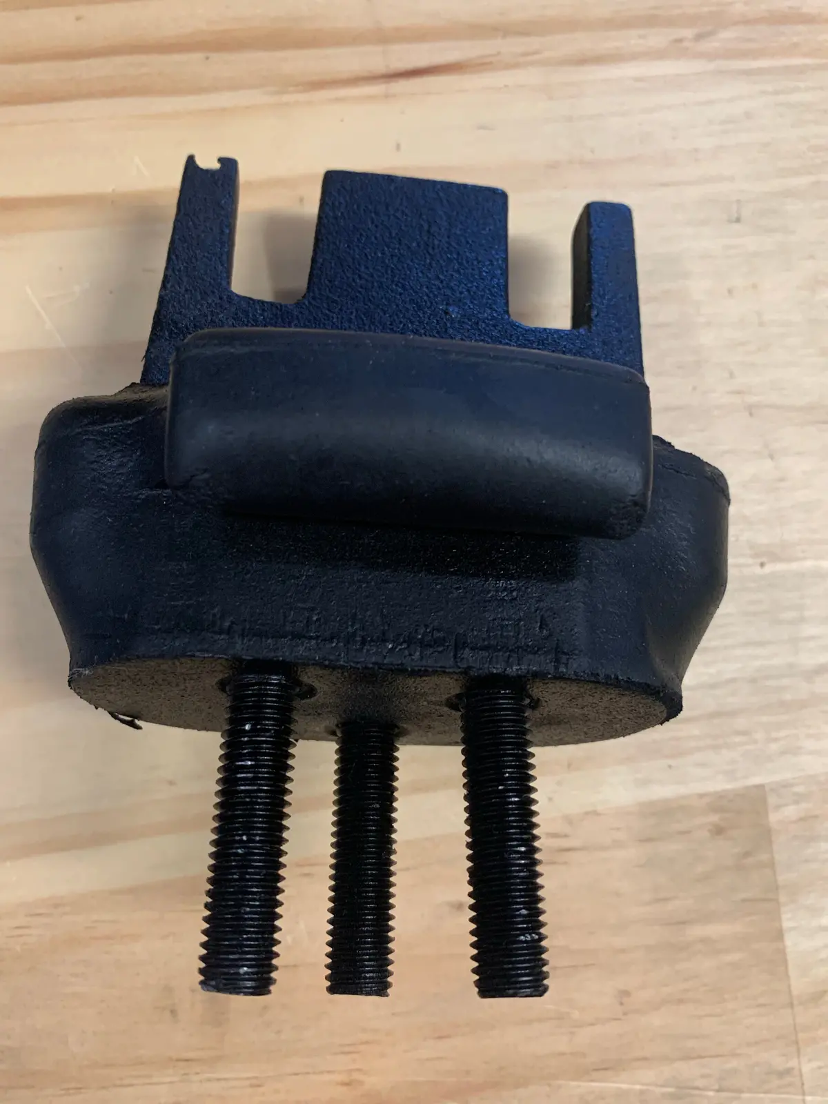 Front Trans Mount, Beetle/Ghia 73On 1