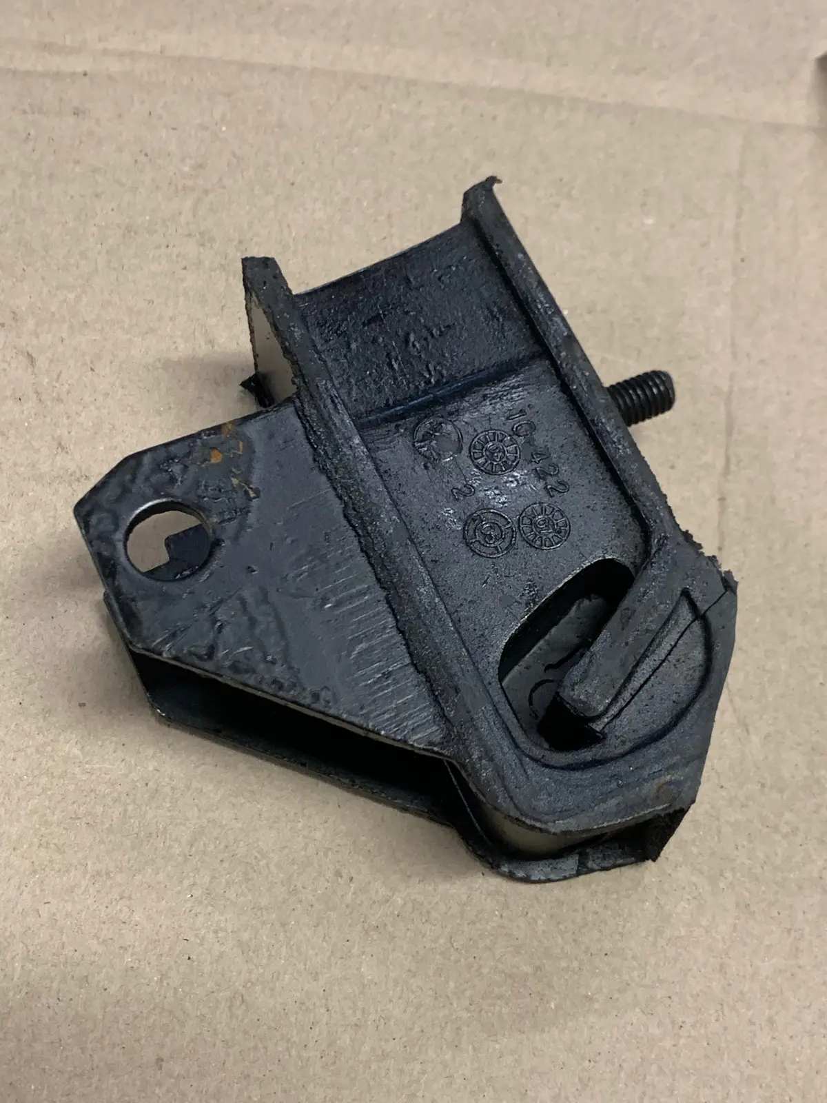 Engine Mount, Inner/Outer T25 2