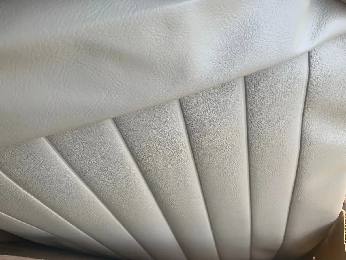 Seat Covers Off-White Smooth Vinyl, Beetle 1968-69 1