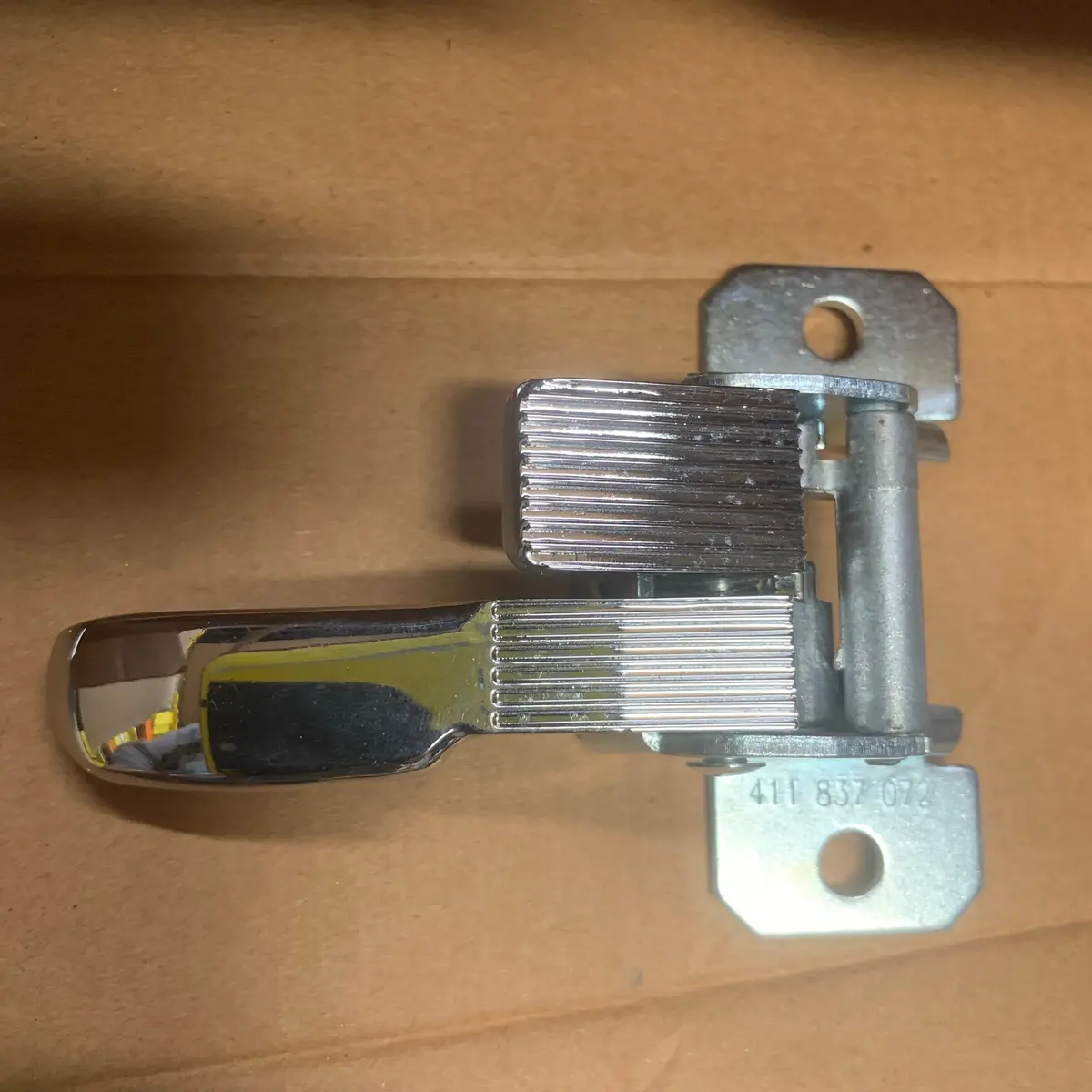 Interior Locking Door Handle, Right Kombi 1969-72 1