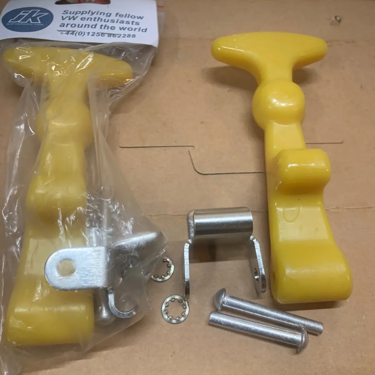 Pop Top Hold Down Toggles, Kombi 1