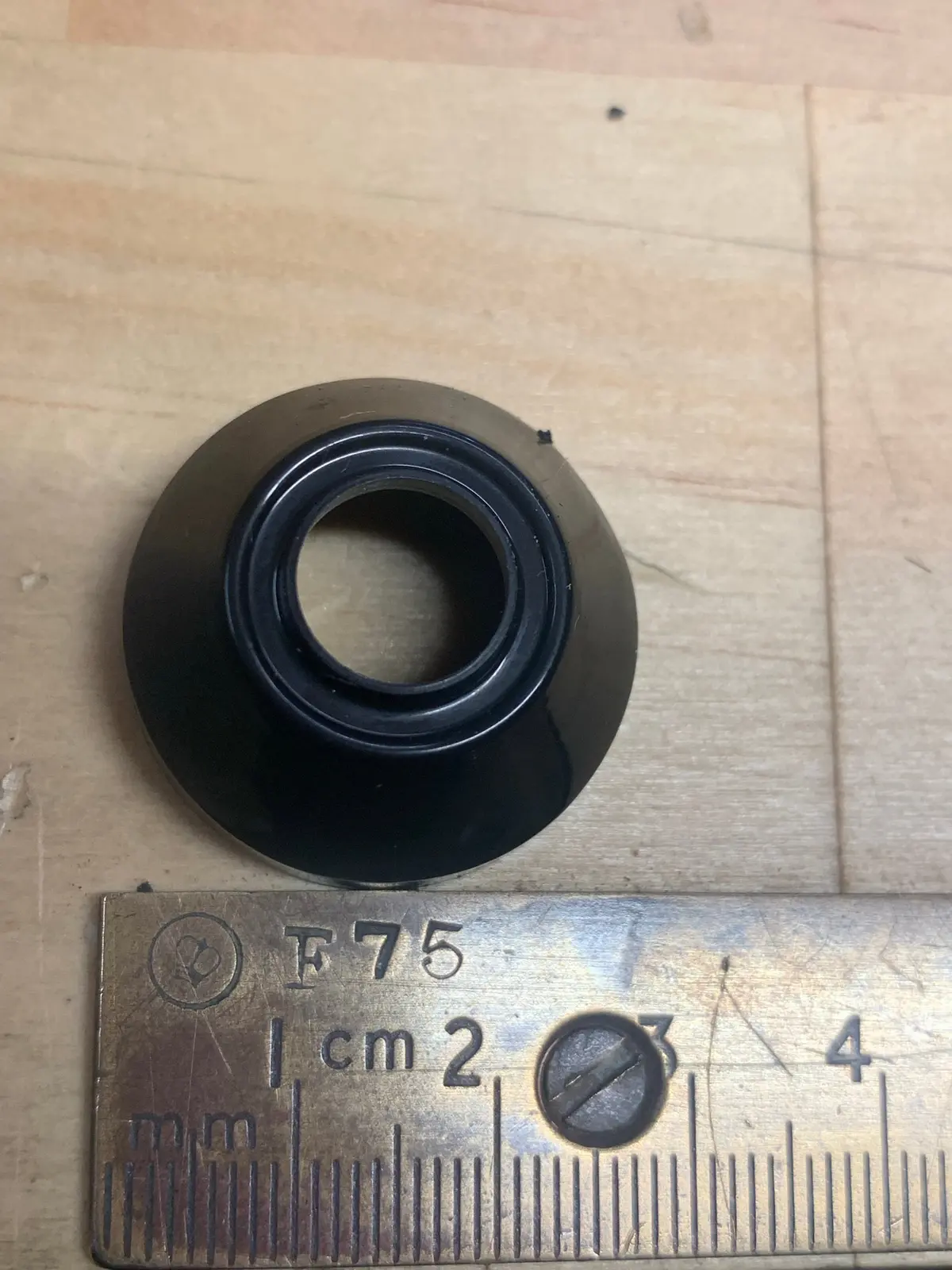 Wiper Spindle Cover, T25 1