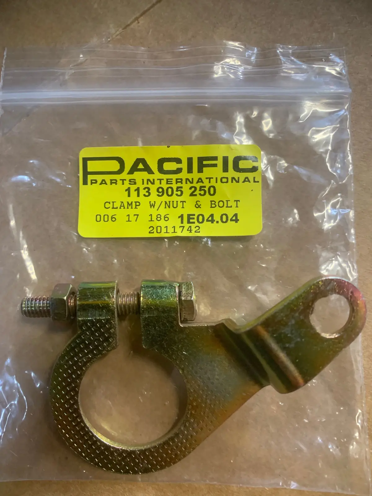 Distributor Retainer Clamp 2