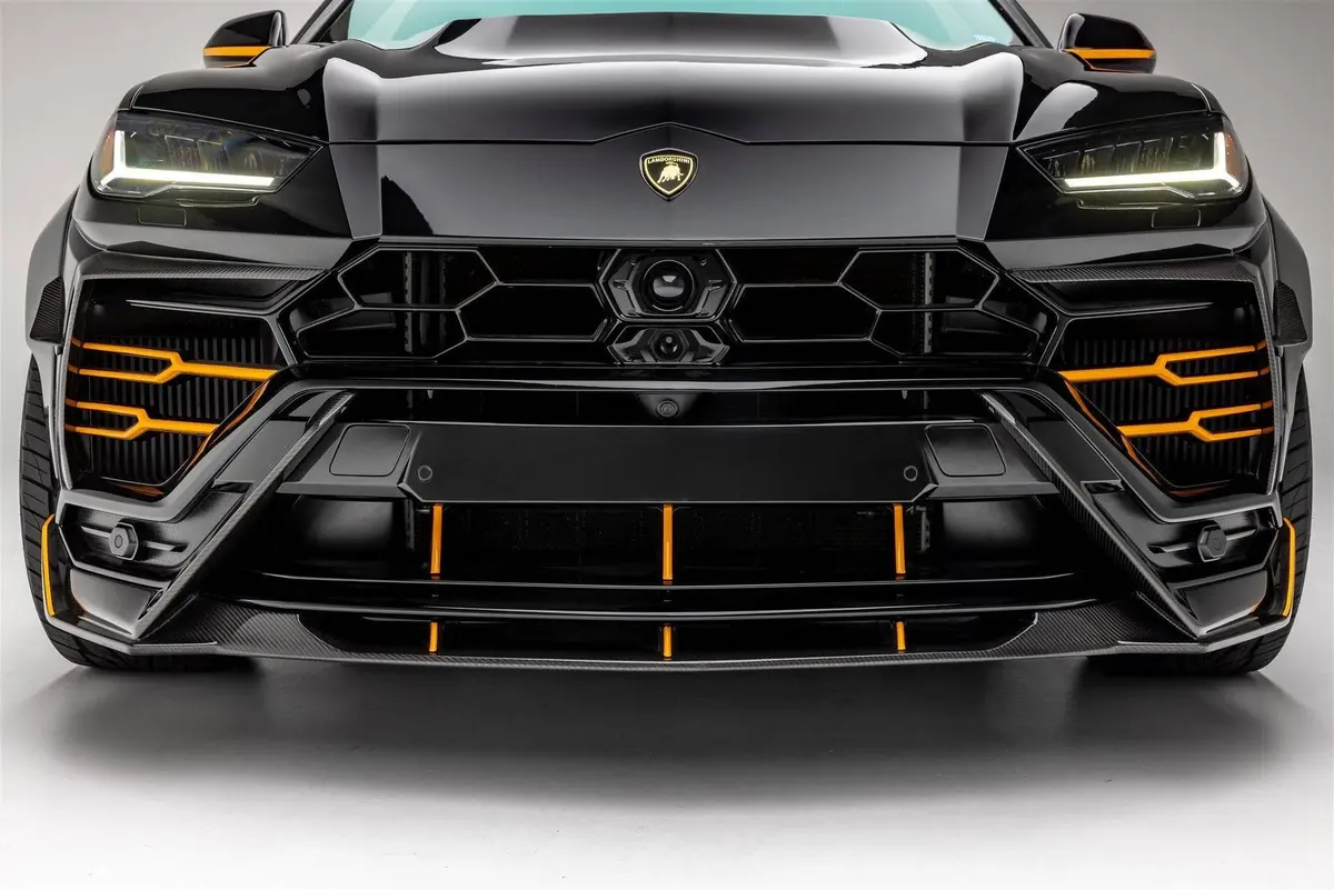 Vorsteiner Lamborghini Urus Rampante Edizione Aero Front Spoiler 1