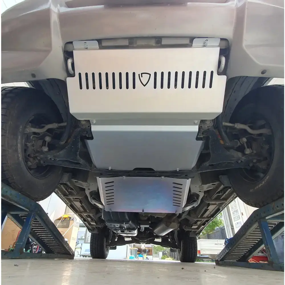 Mitsubishi Pajero 1999 - 2006 Nm - Np Gen 3 Bash Plates 1