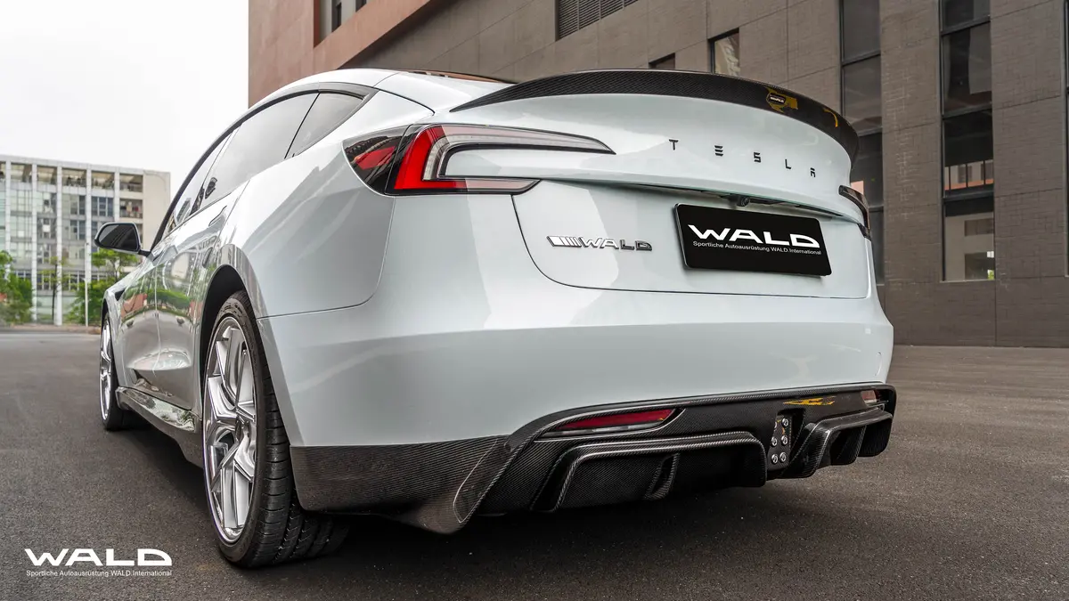 Wald Dry Carbon Fiber Rear Diffuser W/ Led For Tesla Model 3 Highland 2023+ 1