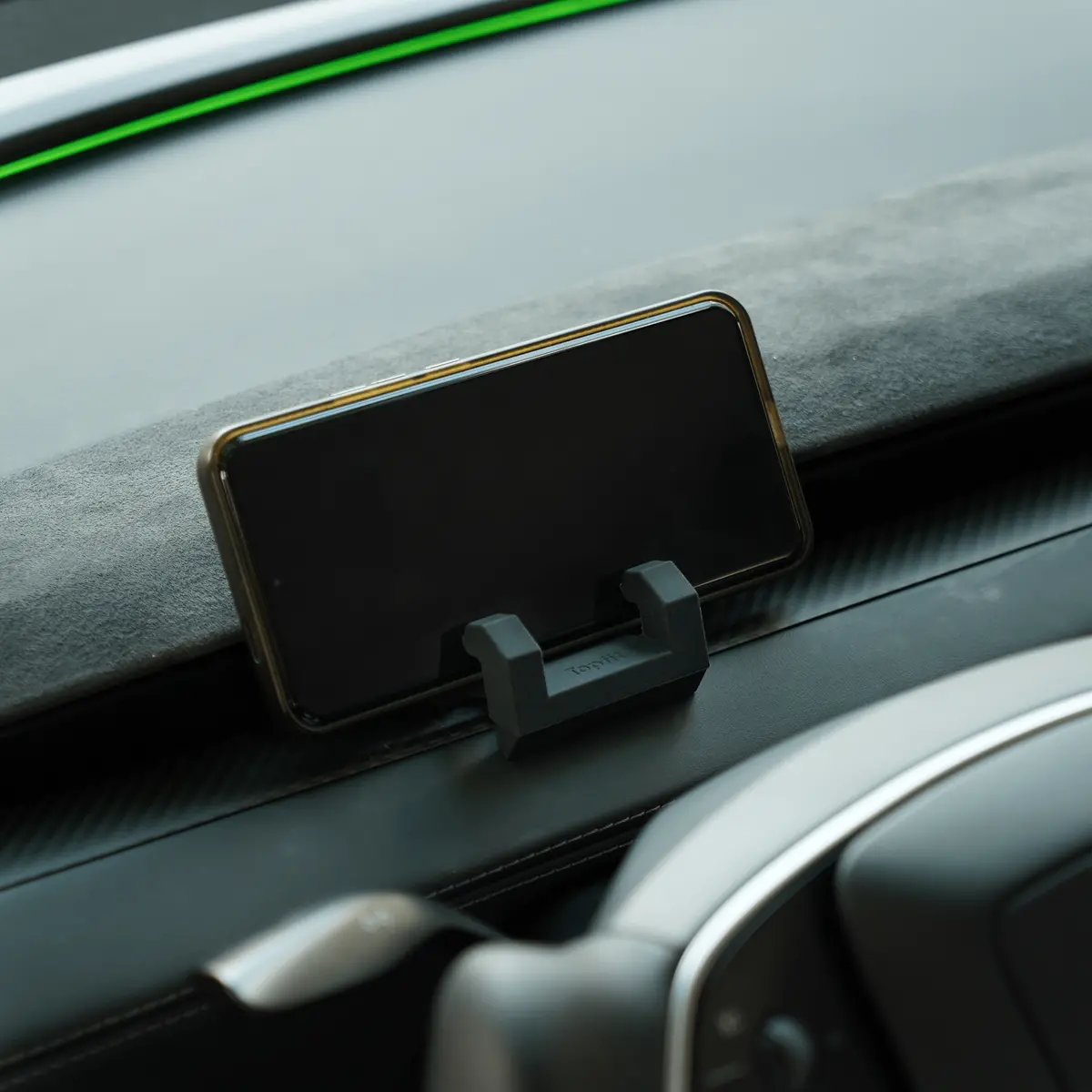 Air Vent Silicone Holder For Model 3 Highland & Model Y Juniper | Tesery 1