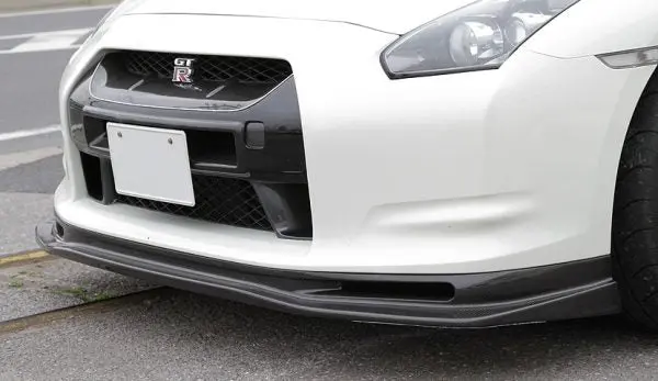 Top Secret R35 Front Diffuser (For Previous Version) 1