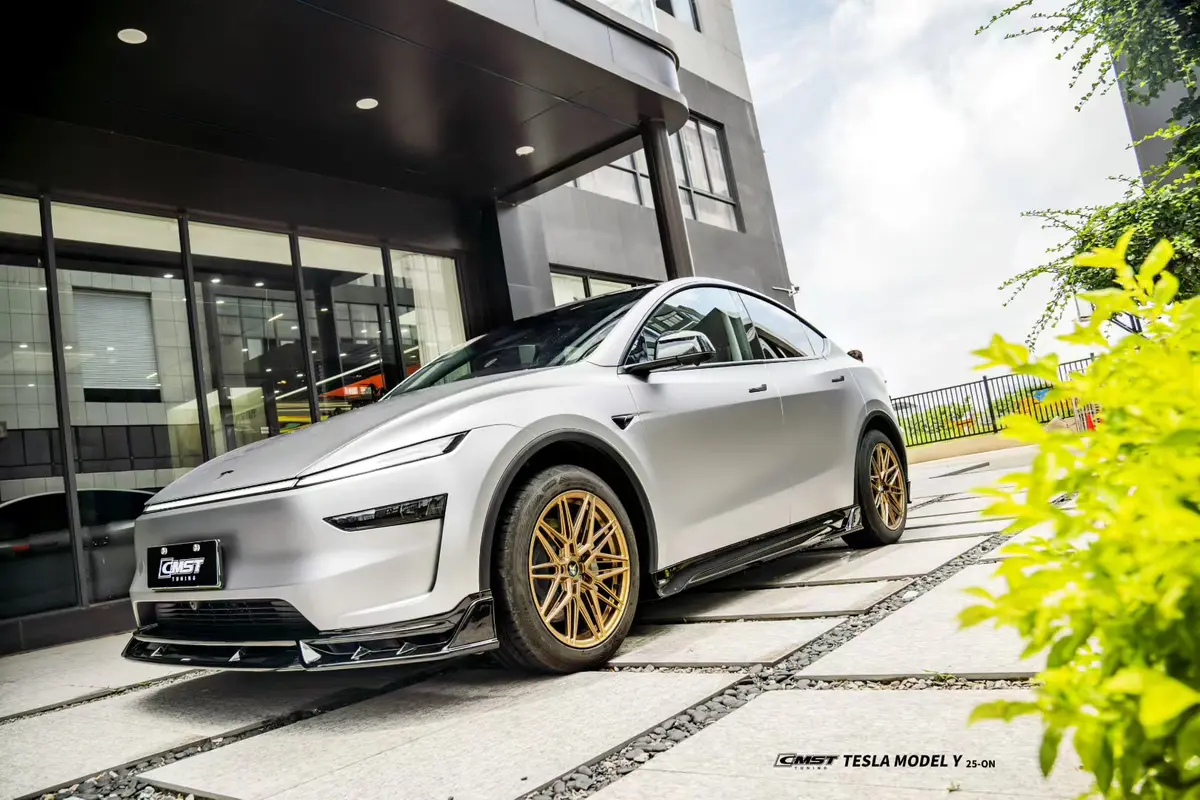Cmst Ver. Y Aero Body Kit For Tesla Model Y Juniper 2025+ 1