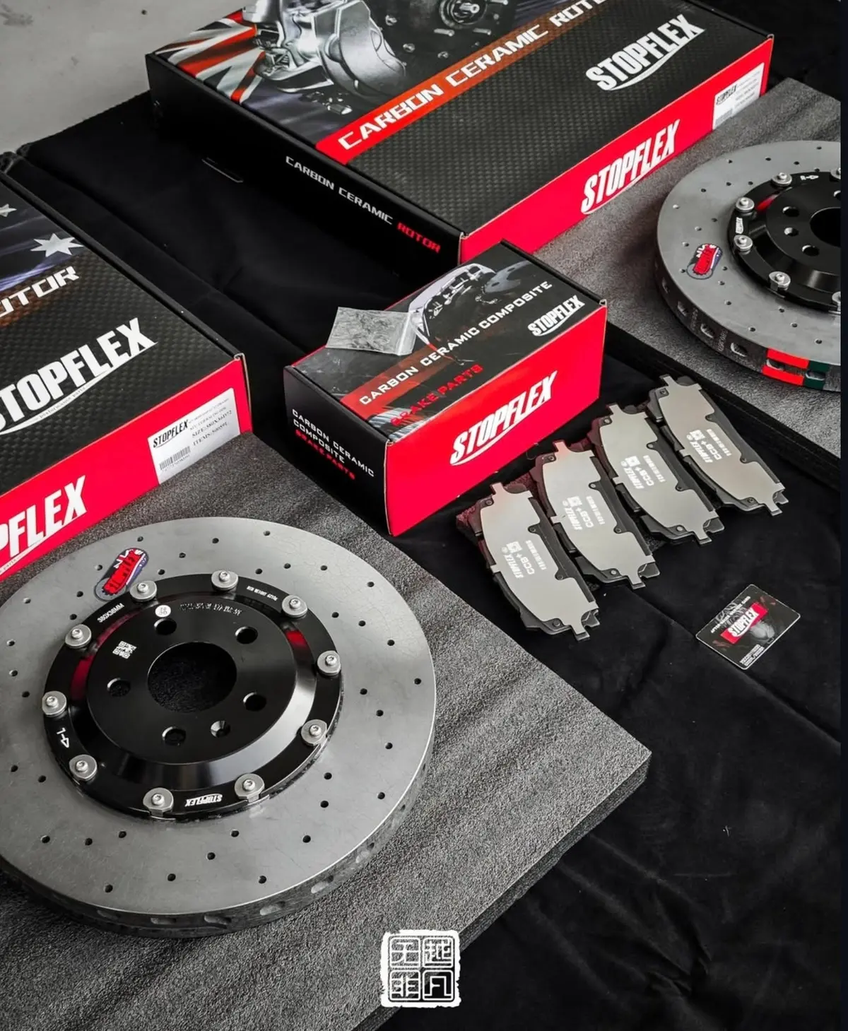 Akebono 10 Pot X Stopflex Carbon Ceramic Discs Full Brake Kit For Mercedes-Benz G-Class G63 W463 / W463a / W464 12
