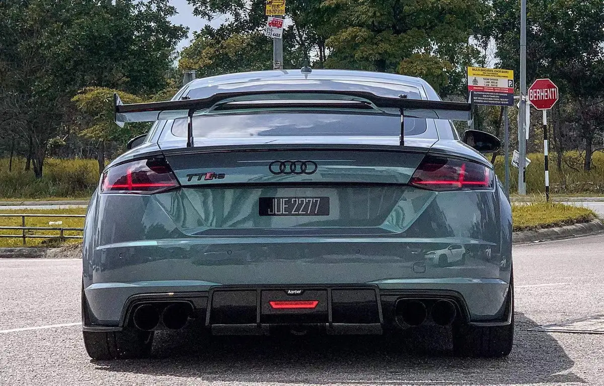 Karbel Carbon Dry Carbon Fiber Rear Diffuser 3 Pcs For Audi Mk3 Tts & Tt S-Line 2015-2019 1