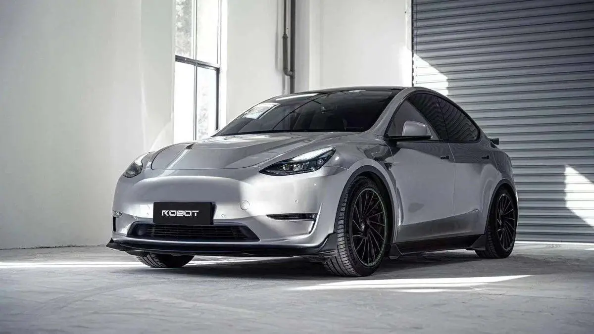 Robot Craftsman Tesla Model Y Crypton Aero Body Kit 1