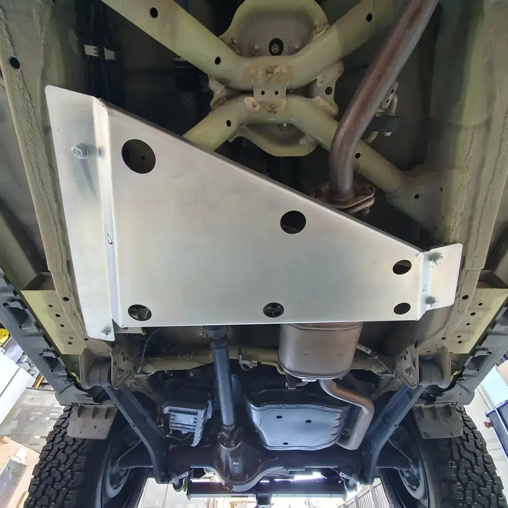 Suzuki Jimny 2018+ Transfer Case Bash Plate 1