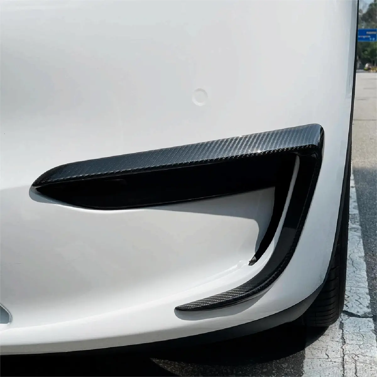 Tesery Tesla Model 3 Fog Light Trim - Carbon Fiber Exterior Mods 1