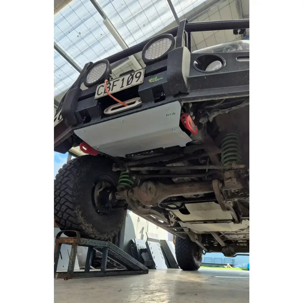 Toyota Landcruiser 80 Series Ironman Bullbar Front Guard 1
