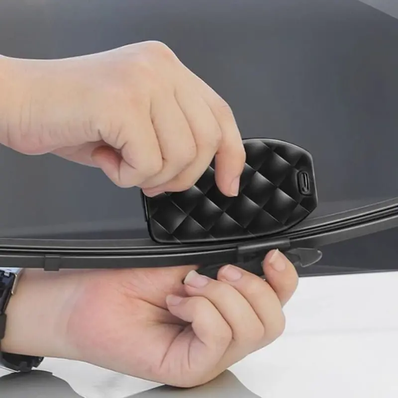 Wiper Blade Restorer Tool | Extends Blade Life | Easy Grip | Universal Fit 1
